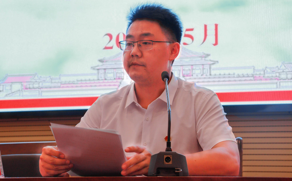 第十一届团委书记向朝意同志做团委工作报告.png
