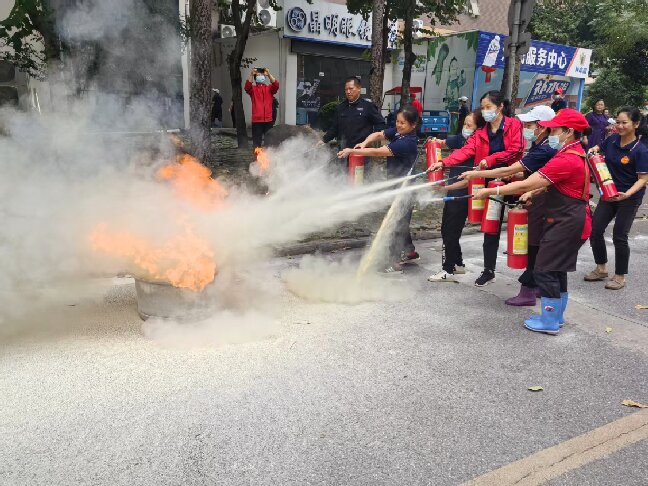 图二：灭火实操